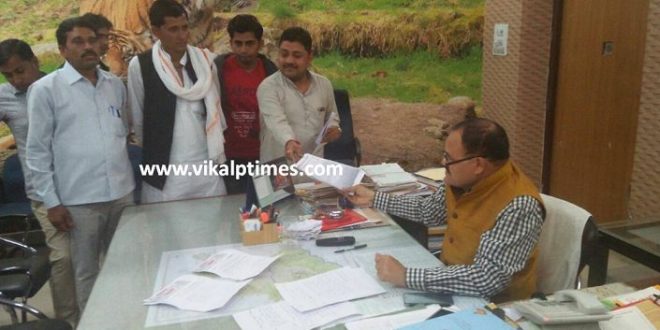 Demand for arresting killers Hathdoli Sarpanch Baunli Sawai Madhopur Rajasthan