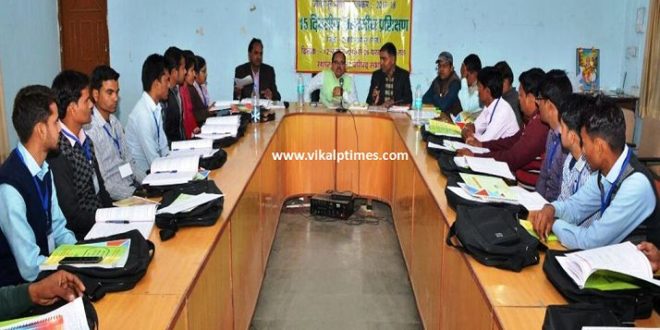 Gram Sevaks are being given basic training Rresidential training of newly created Gram Sabhas