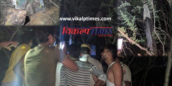 Dead body found Ranthambore hang tree hill Sawai Madhopur