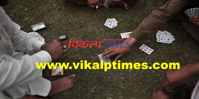 Police arrested thirteen accused playing Gambling