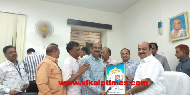 Photos Shubhankar Sheru distributed officers