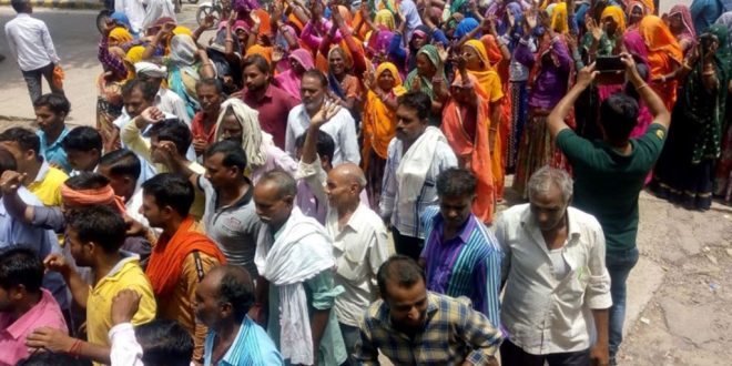 Angry villagers submitted memorandum District Collector Sawai Madhopur