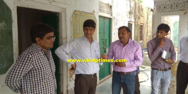District collector inspected schoo bhadoti sawai madhopur