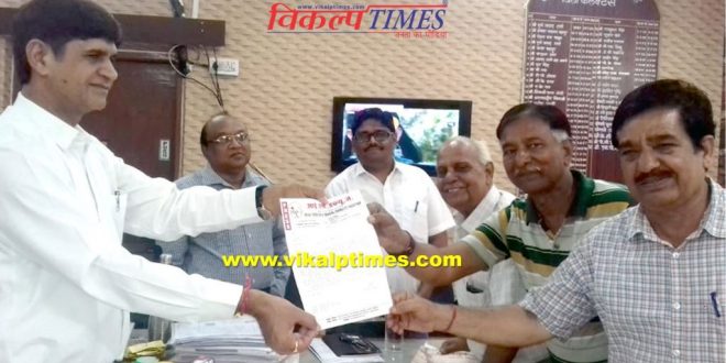 Opposition new rules entry journalists assembly