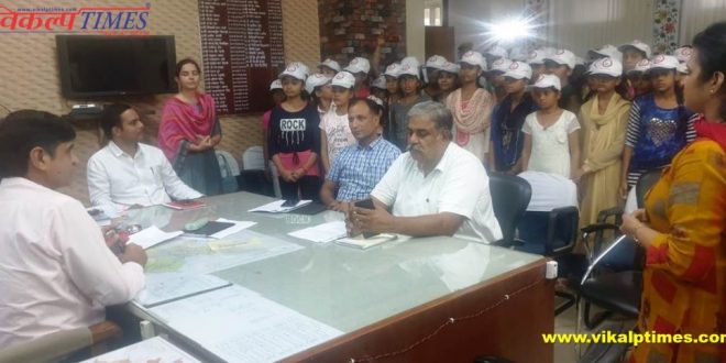 Exposure visits 120 teenage girls International Girl Child Day