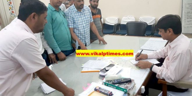 Memorandum submitted Chief Minister regarding demands related Urdu language