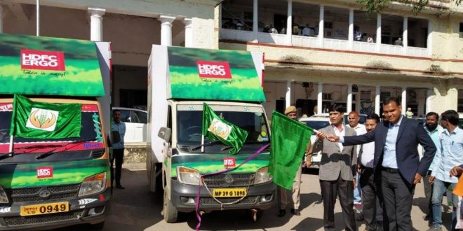Collector Superintendent Police green signal Prime Minister leaves crop insurance awareness publicity chariot