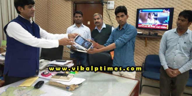 Free Aadhaar enrollment service startedchildren