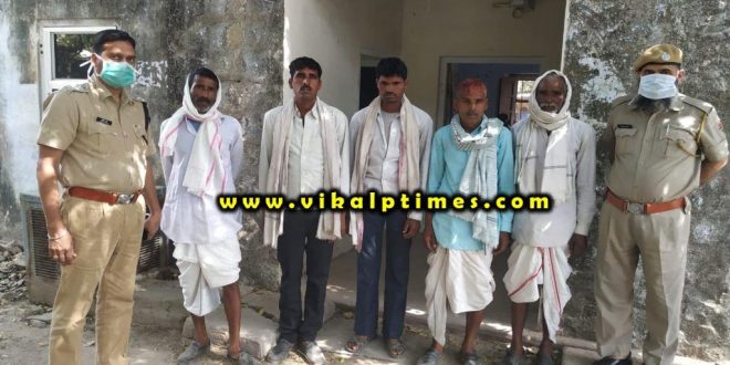 Police arrested accused assaulting electricians