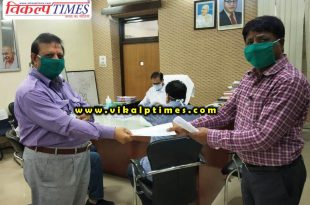 Bhamashah handed over cheque of cooperation deal corona virus crisis