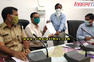 IFWJ submits memorandum District Collector demanding journalist insurance
