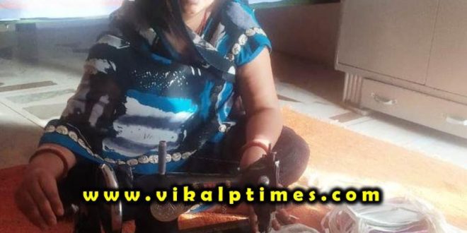 Meena distributing masks Corona virus update