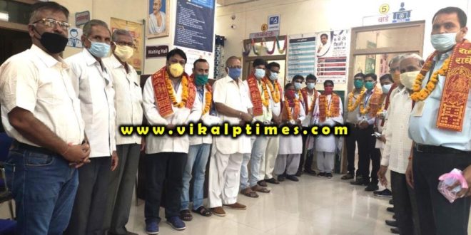 Srivijayeshwar Charitable Trust honors Corona Warriors