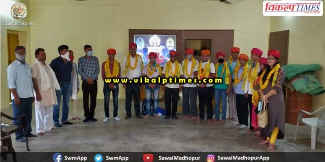Medical workers and protectors Brahmin society respected