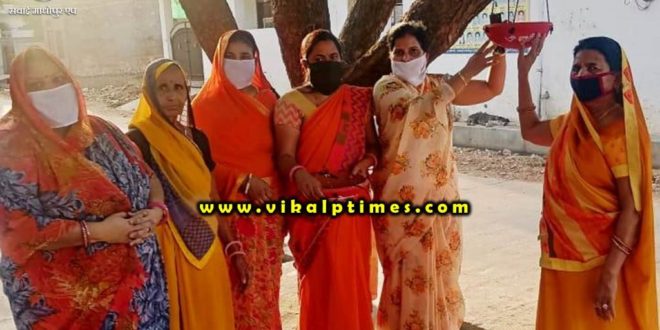 Women Brahmin Mahasabha tied water pot birds