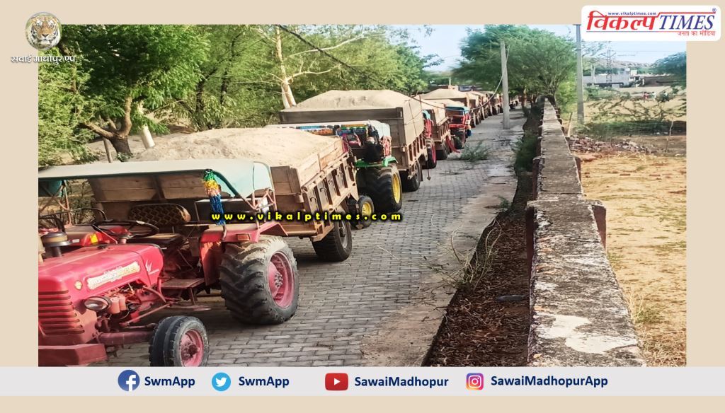 Major action police illegal gravel transport 25 tractors 26 trolleys seized