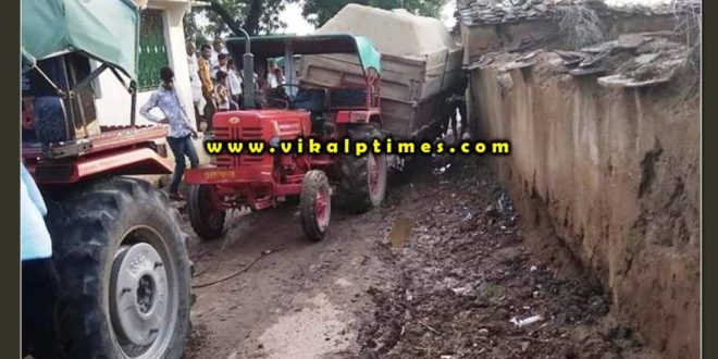 Uncontrolled gravel trolley damaged wall house