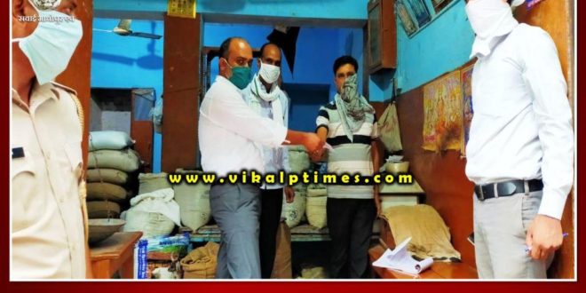 Challans Cut wear masks