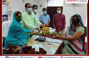 Corona warriors honored by collector Sawai Madhopur