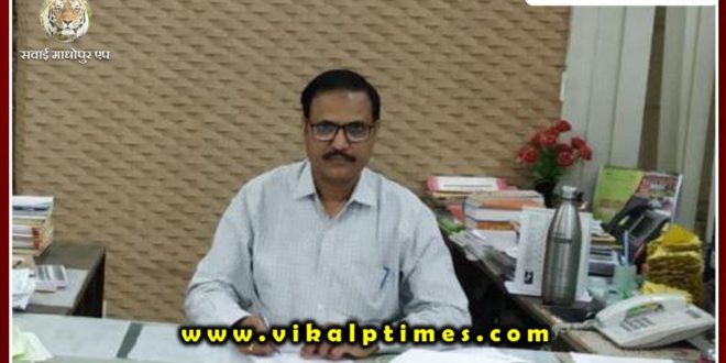 District Collector Nannumal Pahadia's mother died