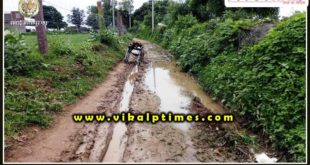 Main road in Jolanda changed to dirt and mud