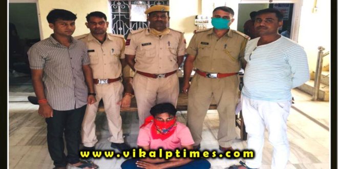 Police arrested one accused for selling illegal liquor gangapur Sawai Madhopur