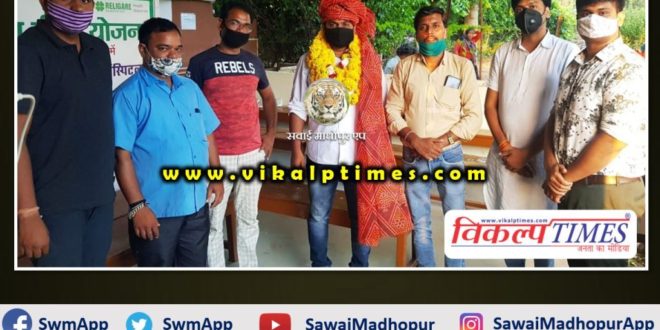 welcomed youth president of Agrawal Samaj at sawai madhopur