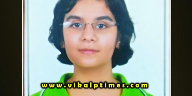 Divyanshi Gautam selected in IIT Advanced