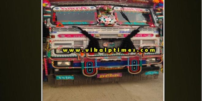 Police seized truck while transporting illegal gravel at sawai madhopur