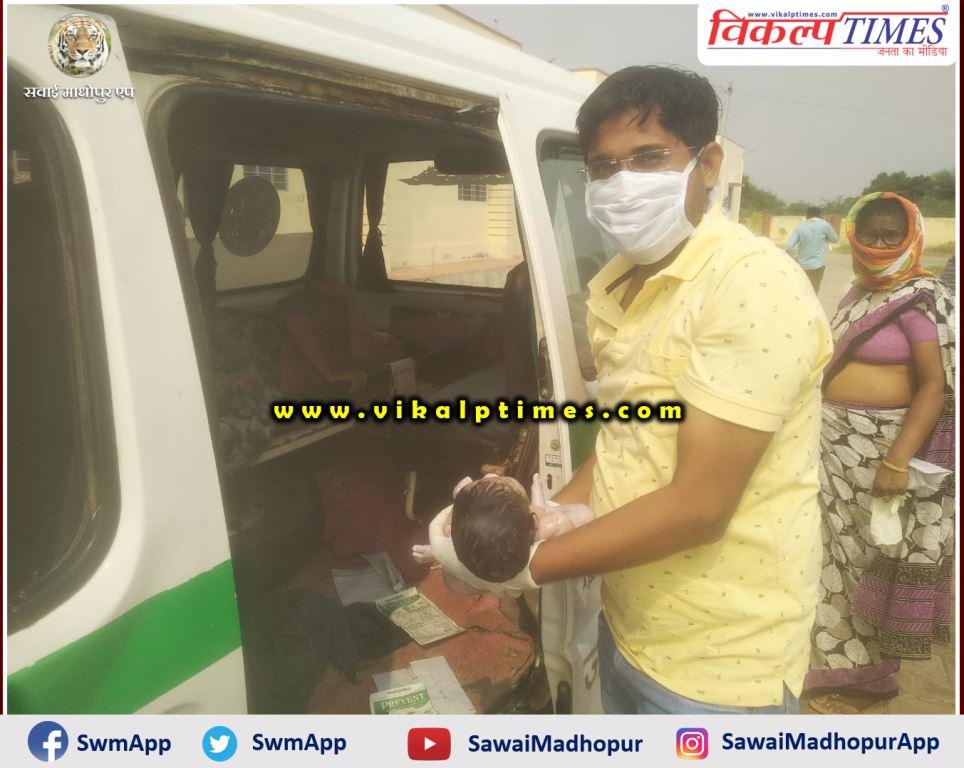 woman gives birth a child in ambulance at sawai madhopur