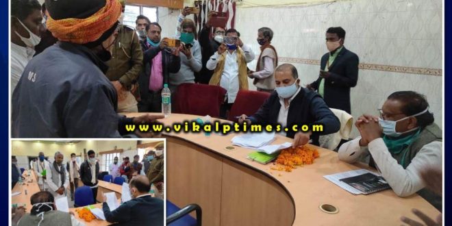Collector listened problems of people in public hearing