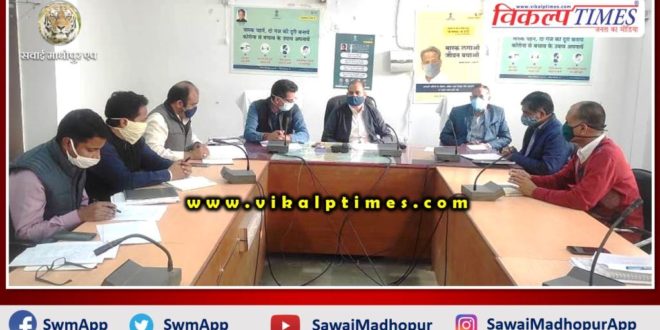 District election officer gave instructions to review election preparations