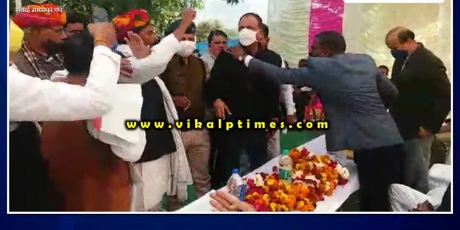 Congress clash with city council commissioner over allegations of corruption