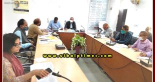 The collector gave instructions reviewing the progress of Zilla Parishad's schemes