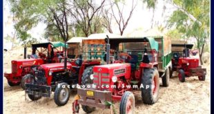 Police action against illegal gravel mining, four tractor-trolleys seized