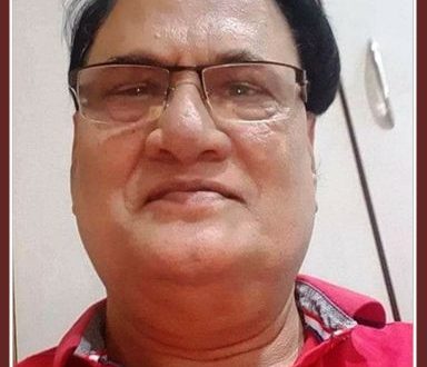 Retired IAS has help 1.25 lakh for the hostel