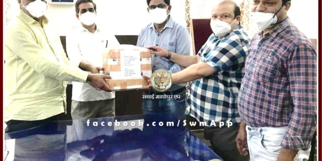 owner of Scottish Assam India Limited gave 10 oxygen flow meters for general hospital