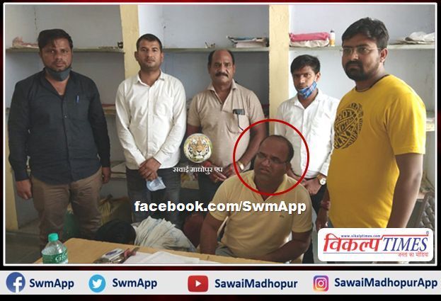 ACB caught Patwari red handed taking bribe of 5 thousand in bundi