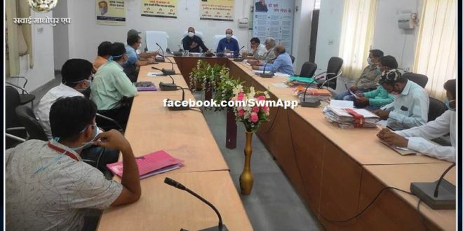 Collector gave instructions to improve cleanliness in district hospital in sawai madhopur