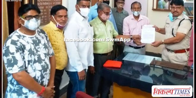 IFWJ submitted memorandum to CM and DGP for action against police officer