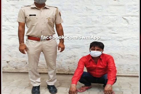 Khandar police arrested the wanted gravel mafia in khandar sawai madhopur