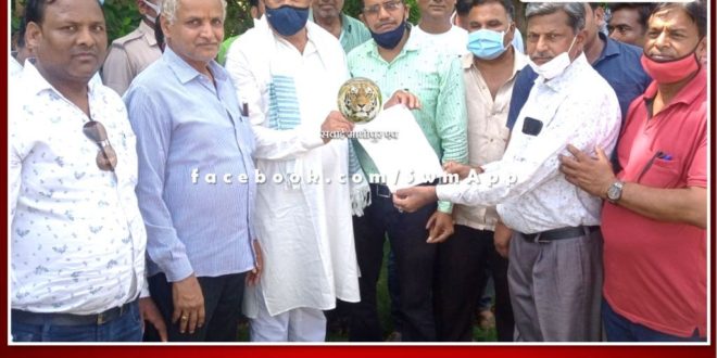 Rajya Sabha MP dr kirodi lal meena will be meet DGP in case of robbery from businessman in sawai madhopur