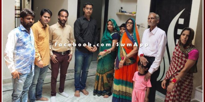 Simpal Foundation tied rakhi to the family of the martyr