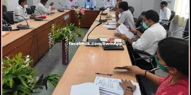 Collector reviewed the electricity, water, seasonal diseases and essential services