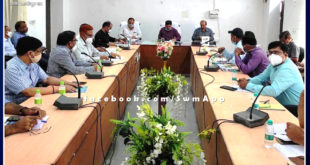 Divisional commissioner and in-charge secretary reviewed development and flagship schemes in sawai madhopur