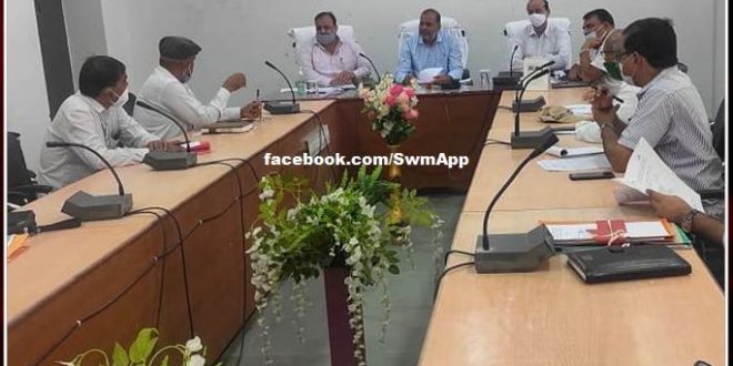 Timely disposal of outstanding cases on Sampark portal- Collector