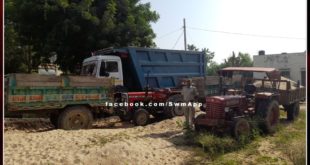 Three tractors - trolley filled with illegal gravel confiscated in sawai madhopur