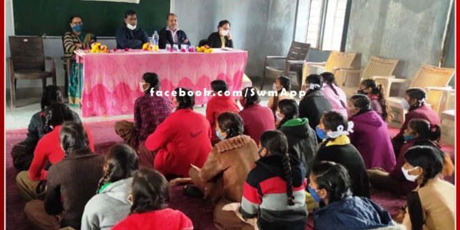 District Collector reached the girl's school in Kundera interacted the daughters