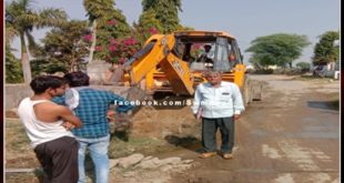 Encroachment removed from common road in Prashasan Gaon Ke Sang Abhiyan