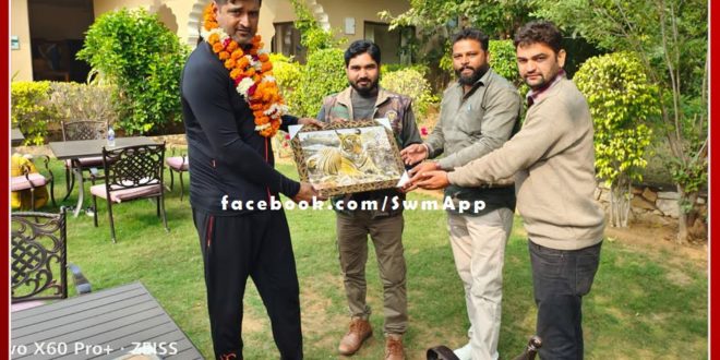 Indian cricket team fast bowler Pankaj Singh welcome in sawai madhopur